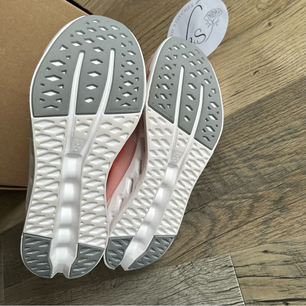 NEW On Cloud Surfer Running Shoes Men’s 9 - Picture 9 of 9